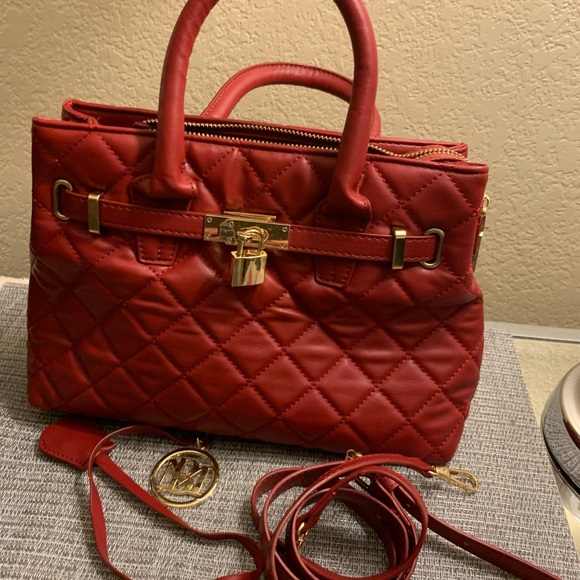 Badgley Mischka Middle Diamond Quilted Satchel Crossbody with Front Lock - Picture 2 of 9